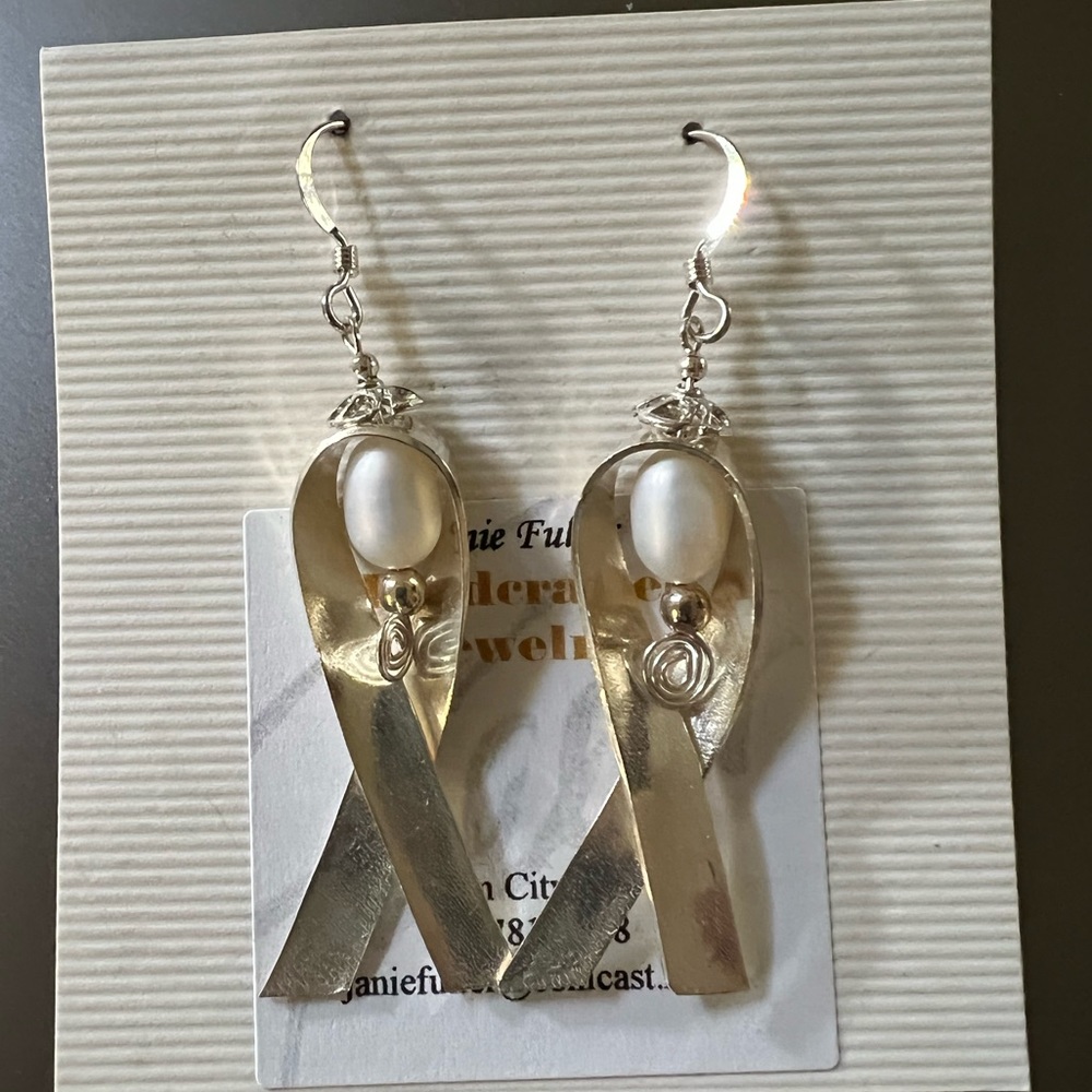 Sterling Silver Freshwater Pearl Earrings - NWT